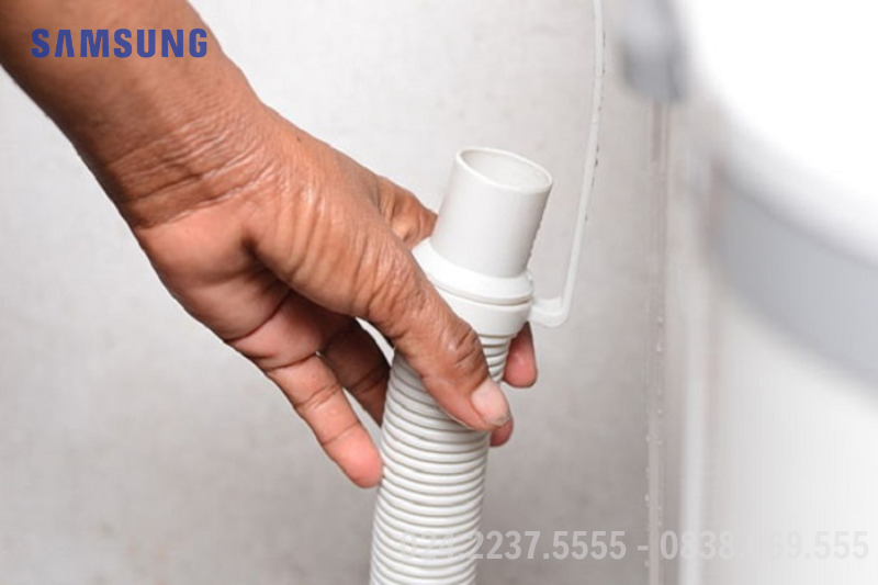 Máy giặt Samsung cửa ngang không vắt